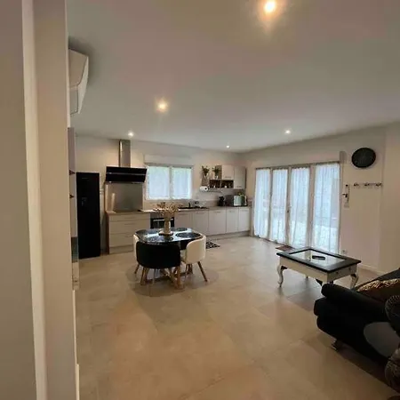 Logement 2 Chambres Sur Propriete Prive De 3500M2 Cestas Exterior foto