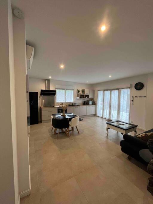Apartment 2 Sur Propriete Prive De 3500m2 Cestas